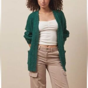 NWT American Eagle Outfitters Dark Green Sweater Cardigan S